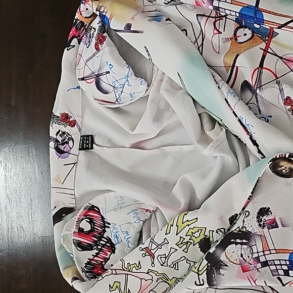 NWOT Graffiti printed Jacket/Blazer - Picture 10 of 10